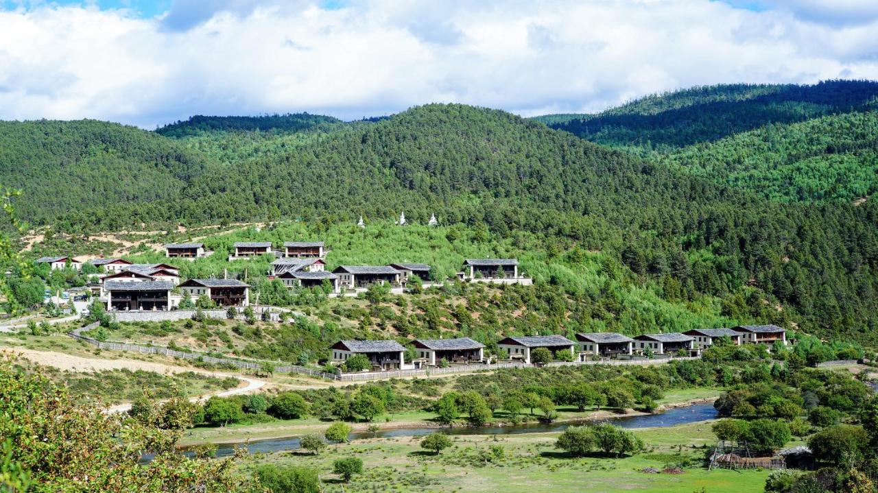 Banyan Tree Ringha Shangri-La Exterior foto